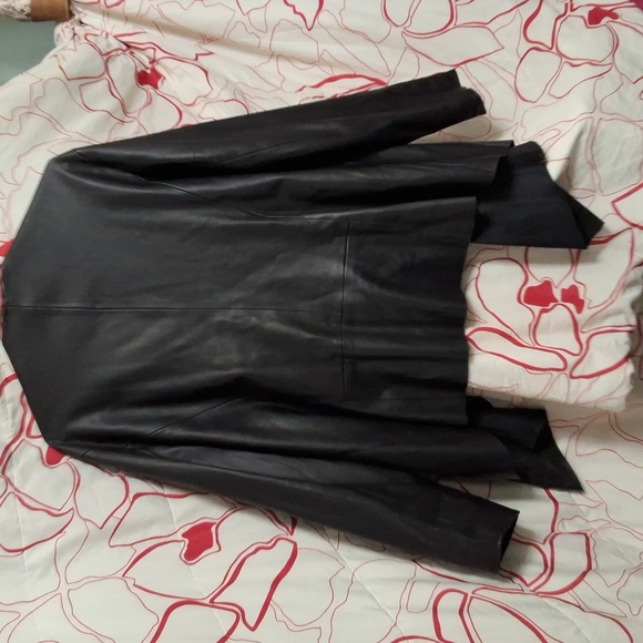 Jacket - Picture 4 of 4